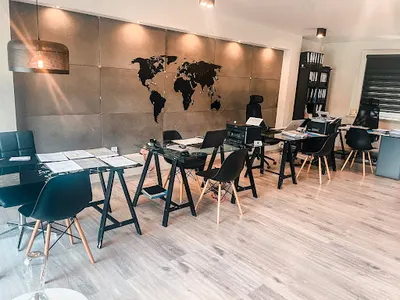 El Mirador Biuro Podróży